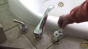 turn off a faucet that keeps running