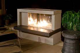 The 6 Hottest Trends In Outdoor Fireplaces