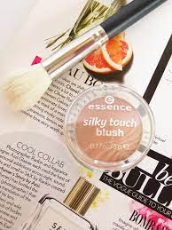 essence silky touch blush natural