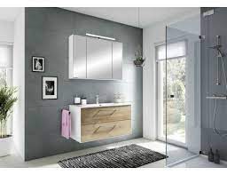 Обзавеждане за баня снимки са идеалният аксесоар за добавяне на елегантност към вашия дом, който има свой собствен стил и характер. Shkaf Za Mivka