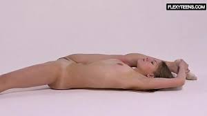 Akrobatik nackt video
