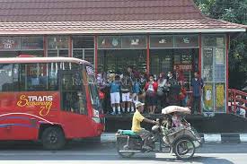 Sementara pada tahun 2020, bus trans jateng memiliki dua rute baru yakni, stasiun. Pengelolaan Brt Trans Semarang Kembali Disoal Dikelola Konsorsium Koridor 3 Dan 4 Jauh Lebih Tertib Radarsemarang Com