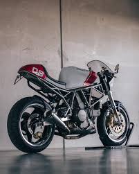 bland 2000 ducati 750ss gets ed up