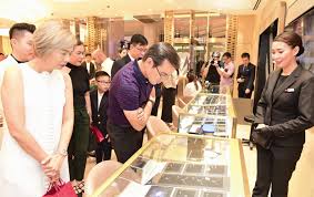 luxury jewelry brand sets up in