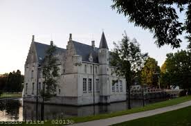 Boek een woning, nu zonder boekingskosten en voel je overal 21 kamers, studio's en appartementen te huur in beveren, belgië. Kasteel Cortewalle Te Beveren Belgie
