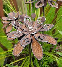 New Rusted Wild Flowers Garden Stakes