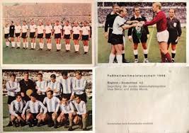 Geoff hurst schoss im wm endspiel 1966 zwischen england und deutschland in der 101. Football Cartophilic Info Exchange Kunold Verlag 31158 03 Fussballweltmeisterschaft 1966