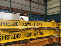 container spreader and lifting spreader