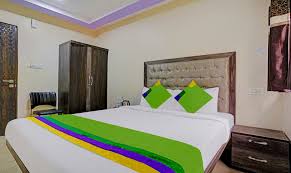 hotels near cst railway station mumbai