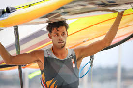 As gold was all but assured for kiran badloe in the men's rs:x, silver and bronze was decided by some close calls. Kiran Badloe Start Sterk Tijdens Wk Surfen Watersport Tv