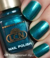 untrieds lcn blue na nail polish