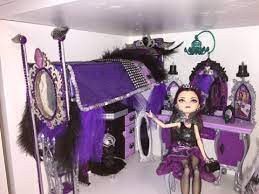 Ever After High Raven Queen Doll Bed