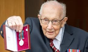 Sir tom moore was knighted by the queen as his family looked on. Captain Tom Promoted To Colonel On 100th Birthday In Flood Of Cards British Army The Guardian