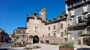 St Geniez d'Olt & St Come d'Olt, Aveyron - YouTube