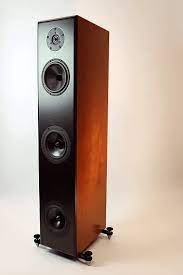 floorstanding loudspeakers 5 000