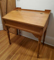 Leon america en vivo o. Small Tables Kijiji In Guelph Buy Sell Save With Canada S 1 Local Classifieds