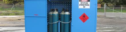 how to safely oxygen cylinders in