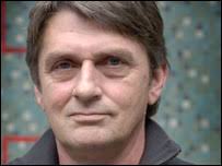 Interview with Mike Oldfield. Listen to our interview with the multi-instrumentalist musical star responsible for &#39;Tubular Bells&#39;. - mike_oldfield_203x152