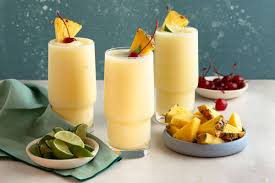 Frozen Pineapple Daiquiri - Cup of Zest