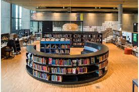 Hamar was a centre of power as far back as the viking age, and the city's museum is just as impressive as the region's rich history. Bibliothek Hamar Norwegen