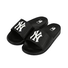 MLB รองเท้าแตะ ACCESSORY UNISEX SLIDE 32SHH2111 50L NEW YORK YANKEES สีดำ