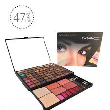 mac 72 color eyeshadow palette in stan