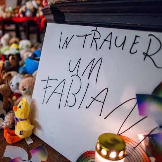 Nach gewaltsamem Tod von Fabian (8): Polizei nimmt Tatverdächtige fest