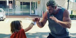 Hemsworth writes that the film is going to be bats*** crazy and off the wall funny which should come as no surprise, considering the tone and scale of thor: Chris Hemsworth S Son Accompanies Him On Thor 4 Boxing Training