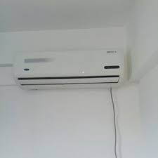The hvac system then circulates cool or warm air throughout the home or building, until the desired temperature is reached. Carrier Off White Second Hand Air Conditioner For Hardly 2 Year Old 220 V Id 21382078430
