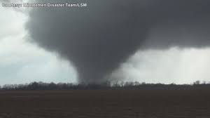 During the afternoon of april 27, 2011, a violent ef5 tornado touched down in eastern mississippi, killing three people. Large Tornado In Clarksdale Mississippi Video Abc News