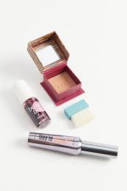 benefit cosmetics uo exclusive gift set