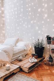 cozy decor ideas with bedroom string lights