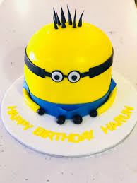 This was such a fun little cake to make. Cake City On Twitter Don T We Just Love This Tiny Animation Characters Get This Minion Cake Design At A Minimum Of 3kgs For Ksh 7500 Call 0709 729 000 To Order Minioncakedesign