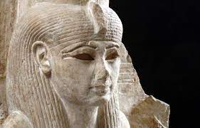 Les grandes figures féminines de l'Égypte antique débarquent au Musée  canadien de l'histoire | Le Devoir
