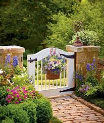 Beautiful Garden Gate Paint Ideas