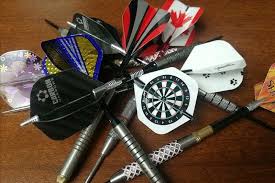 Darts offers extra advantages that are revealed when you pop the elusive balloon hovering near the if your dart makes contact, the game ends. How To Choose A Dart 9 Things To Consider Darthelp Com