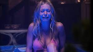 Sydney Sweeney Was “Grossed Out” Filming “Euphoria” Season 2 Hot Tub Scene  | Teen Vogue