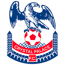 À direita, o atual escudo do clube inglês — foto: Crystal Palace Fc