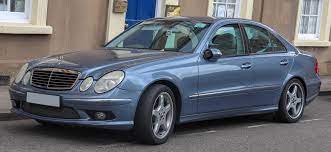 File 2004 Mercedes Benz E320 Cdi Avantgarde Automatic 3 2 With Amg Aesthetic Front Jpg Wikimedia Commons