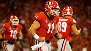 College football loves their colors and the helmets are what often fills the pagentry up during the fall. Georgia Qb Jake Fromm Has Broken Bone In Non Throwing Hand Wfxl