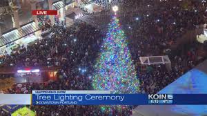 Holiday Tree Lights Up Pioneer Courthouse Square