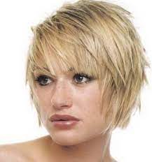 To create a feathered bob with bangs, you will need to cut plenty of layers, even on the bangs. Short Feathered Hairstyles Choppy Hair Short Choppy Hair Short Hair Styles