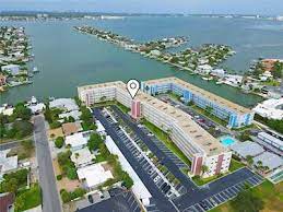 st pete beach waterfront homes