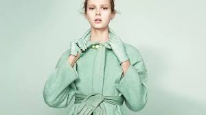 how to wear mint green fashion and