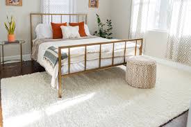 bedroom rug ideas 10 ways to warm up