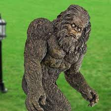 Life Size Bigfoot Garden Statue For