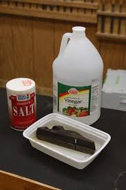 These rust removers use mild acids and abrasives to remove rust. How To Remove Rust Nature S Rust Remover Finewoodworking