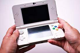 Los juegos nintendo 3ds, además de divertidos, se pueden utilizar en consolas anteriores, como la nintendo 3ds o la 2ds. Estos Son Los 25 Mejores Juegos Para Nintendo 3ds Digital Trends Espanol