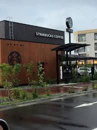 外観 鳥取市 スターバックスコーヒー シャミネ鳥取店の写真 トリップアドバイザー レストランの外観 ブルックリンスタイル 家 都市デザイン