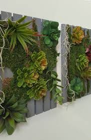 Vertical Gardens That Take Succulents